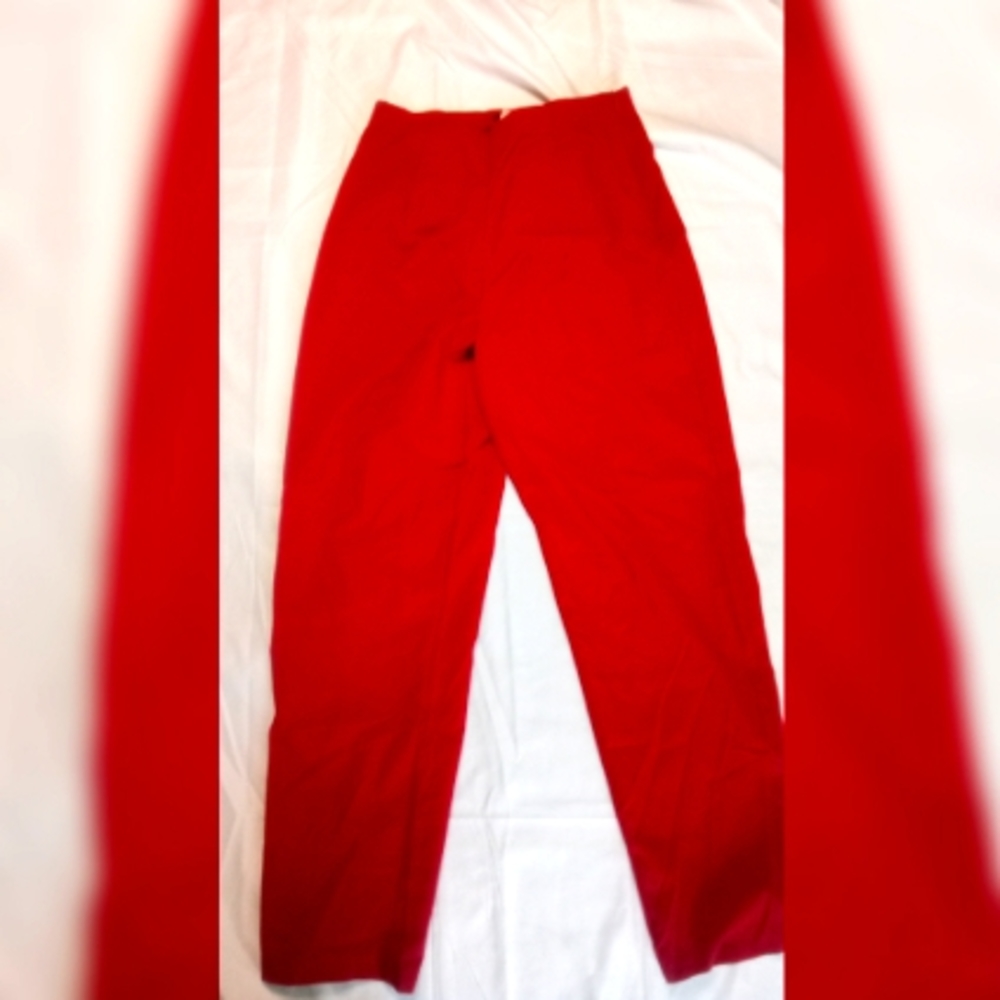 Kathie Lee red pants